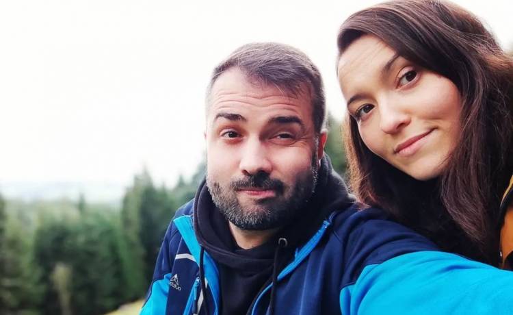 Powiedzieli sobie "tak"! Laura i Karol ze "ŚOPW" zostali małżeństwem i pochwalili się zdjęciem ze ślubu [FOTO]