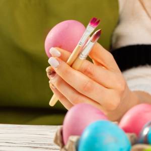 Wielkanocne dekoracje. Jak zrobić wydmuszkę?