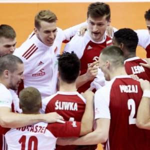 Polscy siatkarze wracają ze srebrnym medalem w Pucharze Świata 
