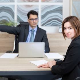 Przychodziła do pracy nawet 45 minut przed czasem. Została zwolniona