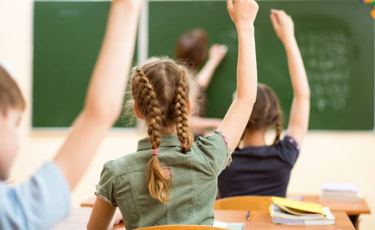 Nauka stacjonarna do końca roku szkolnego? Jest komentarz ministra Czarnka