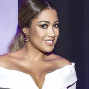 Patricia Kazadi z dekoltem do pępka! Odważna stylizacja sporo odsłania [FOTO]