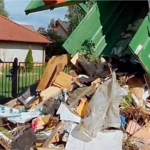 Wywiózł śmieci do lasu. TikToker go wyśledził i wymierzył sprawiedliwość. To nagranie podbija sieć! [WIDEO]                                                                                                                                                    