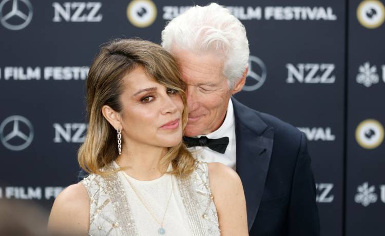 Rex Features/East News