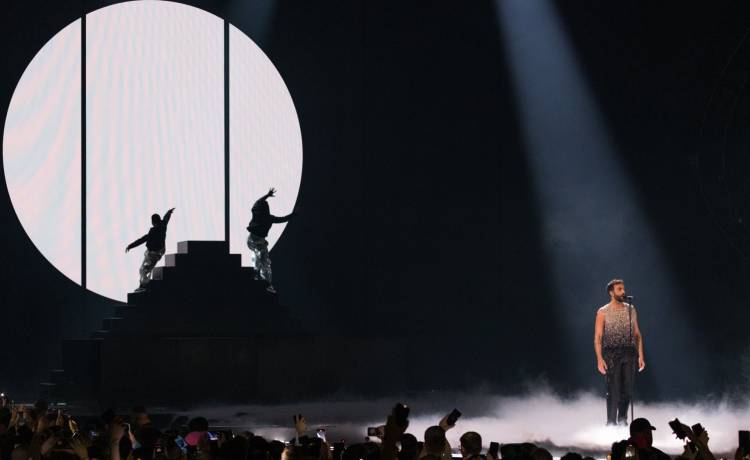 Fani okrzyknęli go Misterem Eurowizji. Kiedyś już wystąpił w konkursie! [WIDEO]