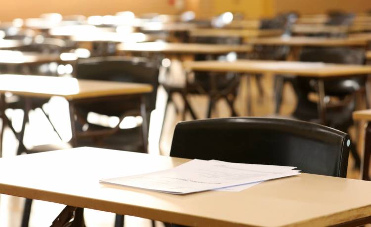 Autor tekstu użytego na próbnej maturze CKE nie potrafił odpowiedzieć na zadane do niego pytania