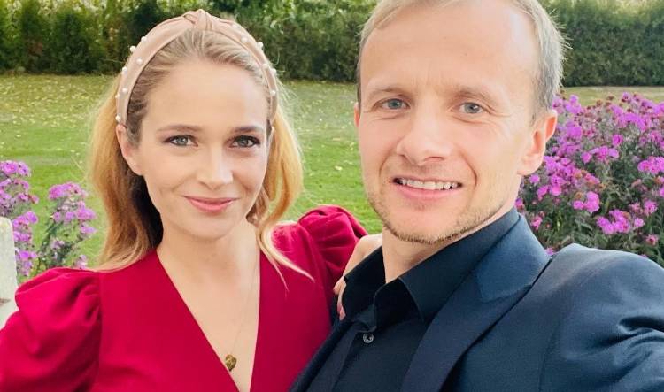 Paweł i Marta z "Rolnik szuka żony 7" bawią się na wieczorze kawalerskim i wieczorze panieńskim. "Piękna niespodzianka" [ZDJĘCIA]                                                                       