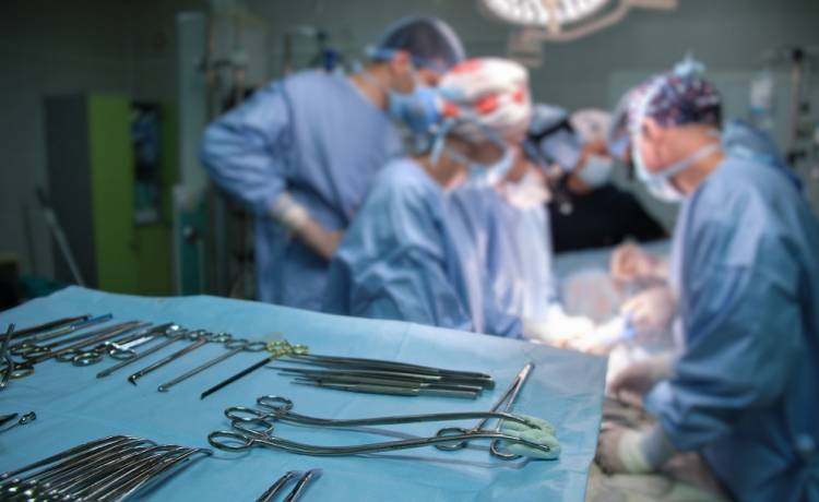 Wydała fortunę, by powiększyć pośladki. Teraz żałuje swojego karykaturalnego wyglądu [FOTO]