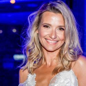 Joanna Koroniewska zachwyca na najnowszej fotografii w samym bikini. "Jesteś niczym wino" - komentują internauci. 