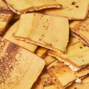 Zachowaj skórkę z banana! Ma właściwości, o których nie masz pojęcia!