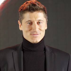 Anna i Robert Lewandowscy w oryginalnych strojach na Halloween. Zdjęcie piłkarza polubiło już ponad pół miliona osób! 