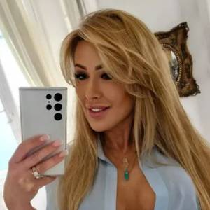 Sylwia Peretti w bikini. Fani zbierają szczęki z podłóg. "Piękna" [FOTO]