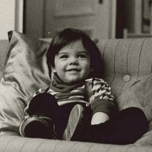 PRO8L3M sampluje klasyk "W domach z betonu". Sprawdź  singiel zapowiadający "Art Brut 2"! 