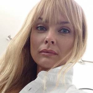 Izabella Scorupco w bikini. Figura 51-latki zachwyca! "Królowa" [FOTO]         