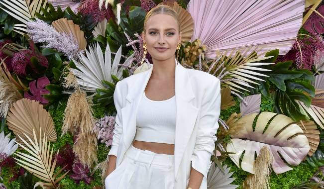 Karolina Pisarek zachwyca gibkością. Pokazała wygimnastykowane ciało! [FOTO]