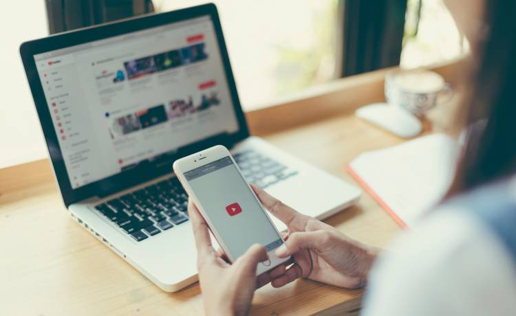 YouTube Vanced zakończył działalność. Google Play Protect rekomenduje odinstalowanie aplikacji