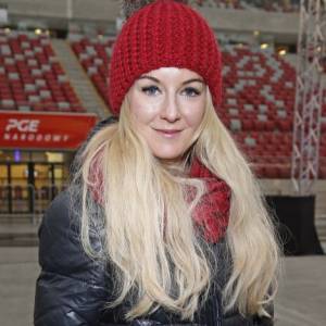 Radwańska pozuje topless. Szokujące fotografie tenisistki komentuje jej siostra [ZDJĘCIA]