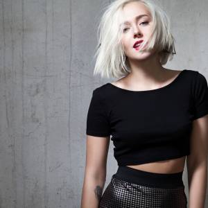 Shaggy bob to hit tego lata! Ta fryzura będzie pasowała każdej kobiecie