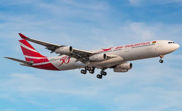 20-latka urodziła na pokładzie samolotu. Dziecko odnaleziono w śmieciach