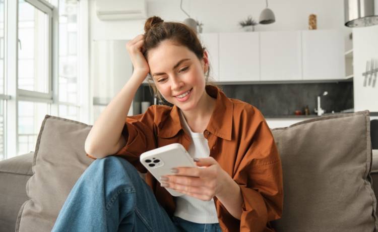 Moda na jesień-zimę 2025/26 zaskakuje! Oto 5 trendów, które będą rządzić w tym sezonie, fot. Shutterstock