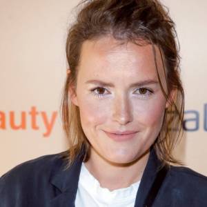 Olga Frycz w bikini. Aktorka podzieliła się w sieci gorącym kadrem, a internauci oszaleli: "Co za figura!"