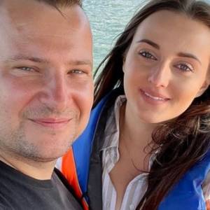 Anna Bardowska na nowych zdjęciach z dziećmi. Internauci dopatrują się ciąży! Uczestniczka show komentuje