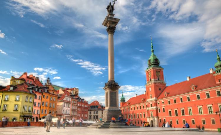 Na protest antyszczepionkowców przyjdą też "koronasceptycy". W sobotę przemaszerują ulicami Warszawy