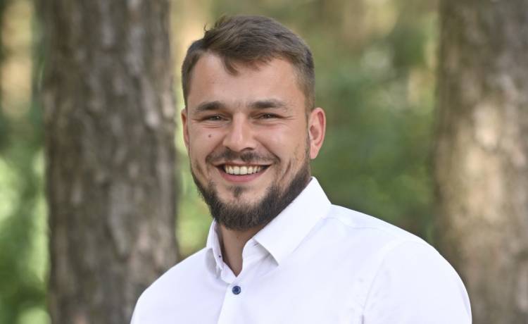 Artur z "RszŻ" zmienił status na Facebooku. Ma już nową dziewczynę?