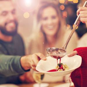 Zupa się wylała? Wiemy, jak pozbyć się plamy z barszczu czerwonego i buraków!