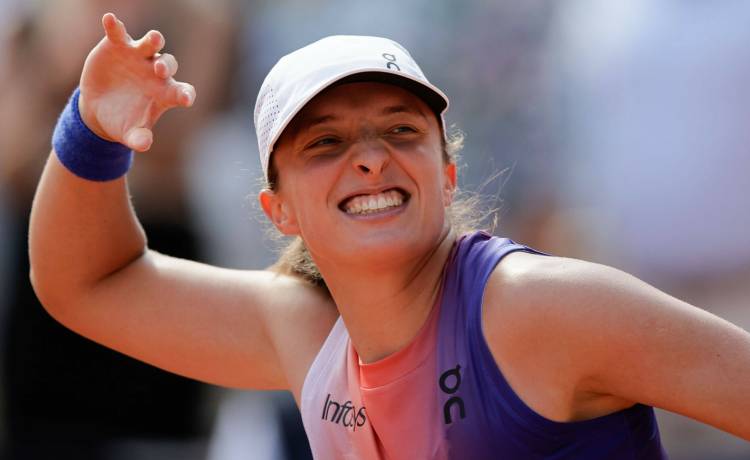 Iga Świątek, fot. IMAGO/HMB Media/Antonio Borga/Imago Sport and News/East News