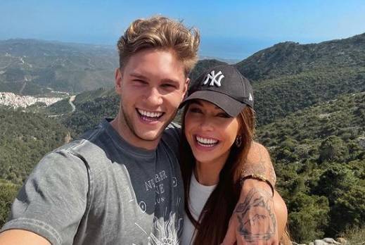 Igor z "Love Island" już tak nie wygląda! Odważna metamorfoza uczestnika show podzieliła internautów                        