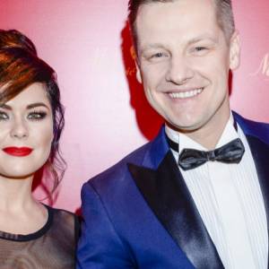 Katarzyna Cichopek wraz z serialowym mężem tańczy na planie "M jak miłość". "Świetnie Wam to wyszło" [WIDEO]