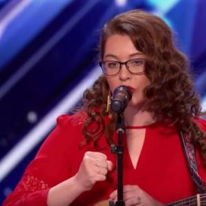 Ta dziewczyna jest niesłysząca, ale śpiewa tak, że wzruszyła całe jury!