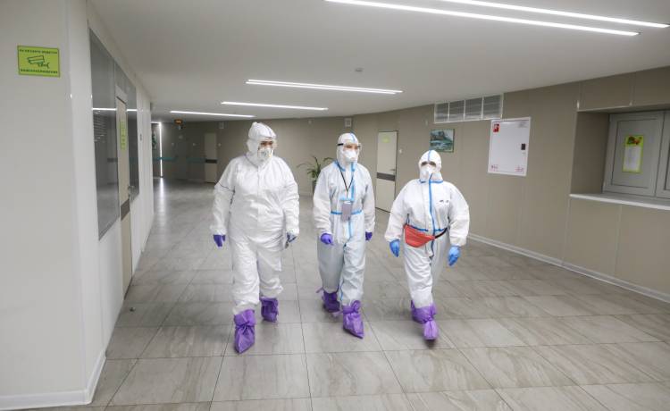 Powrót obostrzeń. O czym trzeba pamiętać? Do kiedy będą obowiązywać?