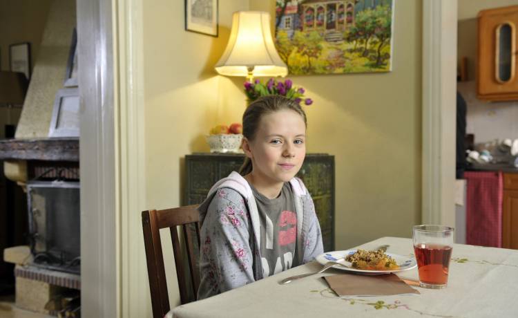 Emilka z "Ojca Mateusza" w tym roku skończy 24 lata! Jak dziś wygląda Katarzyna Burakowska?