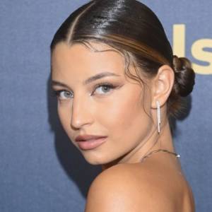 Julia Wieniawa zmysłowo i tajemniczo. Przed obiektywem pozwoliła sobie na wiele! [WIDEO]