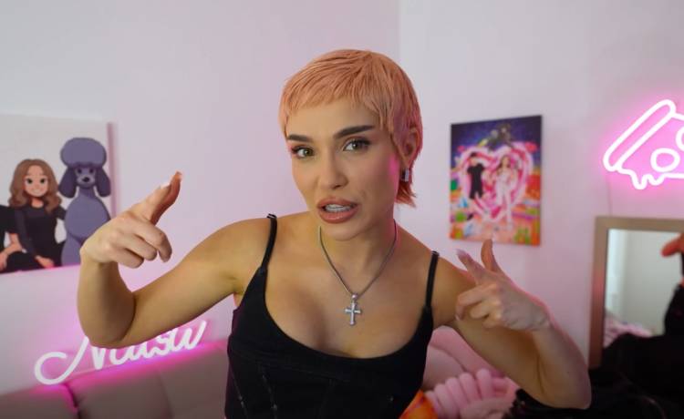 Natsu w krótkich i różowych włosach! W komentarzach burza: „Przesada” 