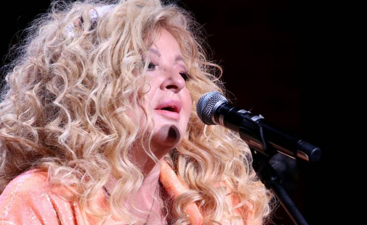 Brakujące ciasta i wysokie ceny. Magda Gessler odpowiedziała na komentarz dotyczący ostatniego filmu Książula