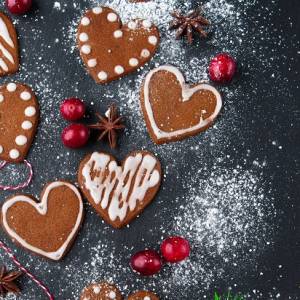 Niezawodny przepis na pierniki z lukrem prosto od Anny Starmach. Wystarczy kilka kroków!                                               