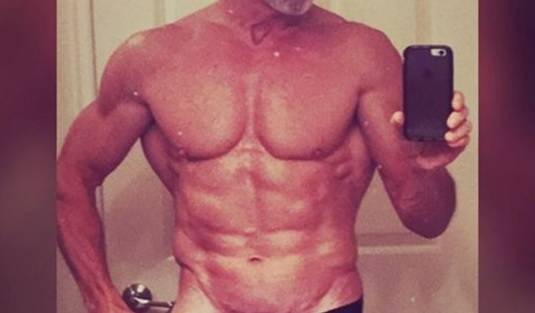 Clayton Paterson: Najseksowniejszy dziadek na świecie? [ZDJĘCIA]