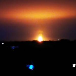 Nocne niebo rozświetliła ogromna kula ognia. Mieszkańcy byli przerażeni [WIDEO]