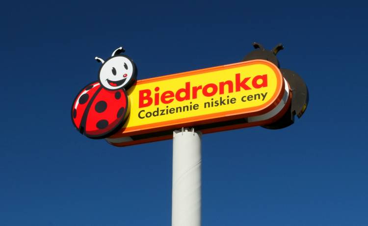 Biedronka kusi promocjami. Te produkty dostaniesz teraz taniej