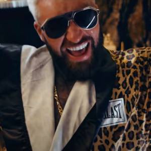 Daniel Majewski rapuje po hiszpańsku! "Oglądasz i słuchasz na własną odpowiedzialność"