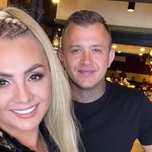 Partnerka Dawida Narożnego poprawiała urodę? Odpowiedziała! 