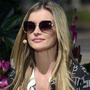 Metamorfoza Joanny Krupy. Modelka wybrała oryginalną fryzurę i zebrała masę komplementów! "Petarda" [ZDJĘCIA]