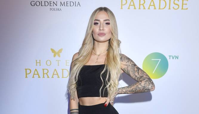 "Hotel Paradise 4". Sara pochwaliła się chłopakiem. Jest z kimś innym niż Przemek!