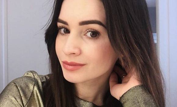 Ewelina Lisowska zaśpiewała w duecie z młodszą siostrą! Rodzinny talent?