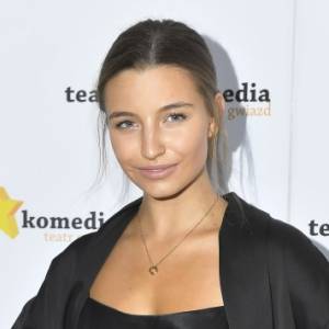 Wieniawa chwali się sexy udami w kusym stroju. Przesadziła? Fani krytykują [FOTO]