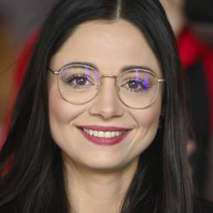 Adriana Kalska tak pożegnała się z serialem. Biała suknia i namiętny pocałunek! "Jak to w bajkach" [ZDJĘCIE]