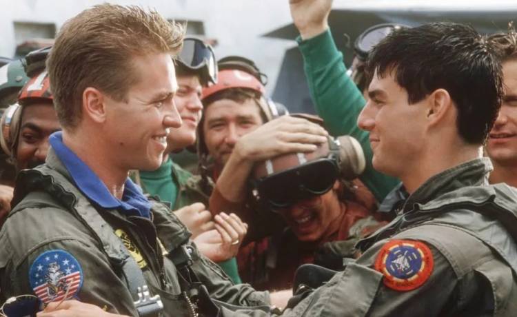 Val Kilmer i Tom Cruise na kadrze z filmu „Top Gun”, fot. Paramount